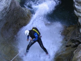  Fait Technical Canyoning Em Savoie 